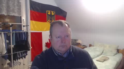 Snapshot of andre124231 chatting on 01/02/25, 05:18 Andre online show from 01/02/25, 05:18