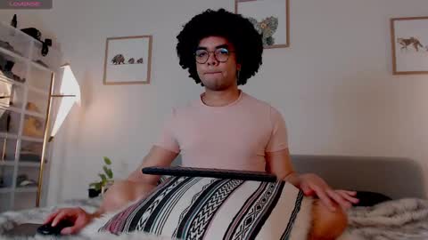 Snapshot of andre_cole chatting on 12/17/24, 12:23 Andre Cole online show from 12/17/24, 12:23