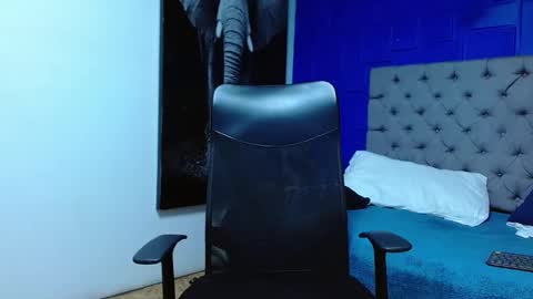 Andre Parker online show from 02/05/25, 02:51