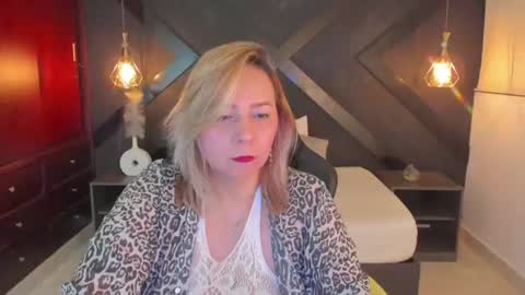 Snapshot of andre_soto_ chatting on 07/07/26, 01:41 A N D R E online show from 07/07/26, 01:41