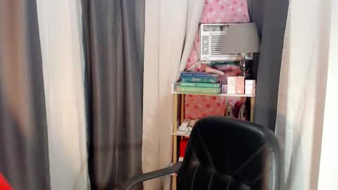 andrea06121998 online show from 03/14/26, 12:21