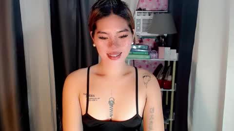 andrea06121998 online show from 04/12/26, 11:48