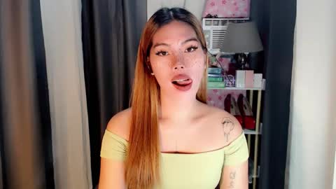 andrea06121998 online show from 04/29/26, 05:30