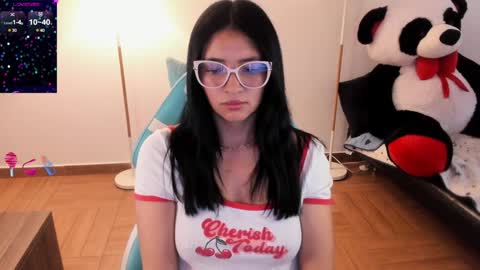 Snapshot of andrea_bonnie chatting on 01/29/25, 10:32 andrea_bonnie online show from 01/29/25, 10:32