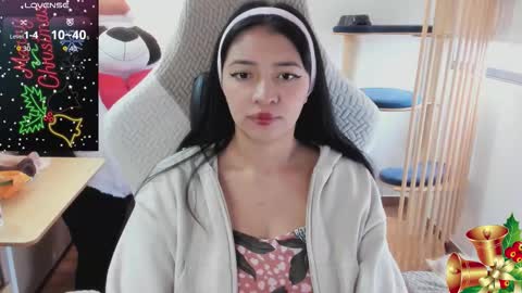 Snapshot of andrea_bonnie chatting on 12/16/25, 11:26 andrea_bonnie online show from 12/16/25, 11:26