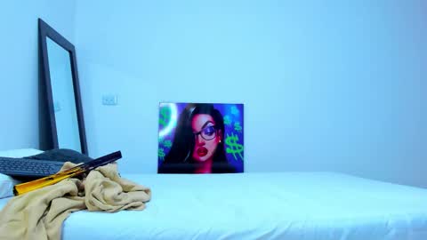 Snapshot of andrea_cherryy_ chatting on 09/19/25, 02:07 Andrea Cherry online show from 09/19/25, 02:07