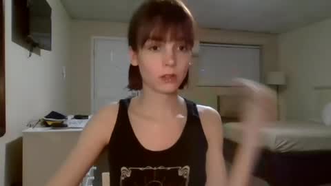 Snapshot of andrea_davenport chatting on 03/05/25, 04:13 andrea online show from 03/05/25, 04:13