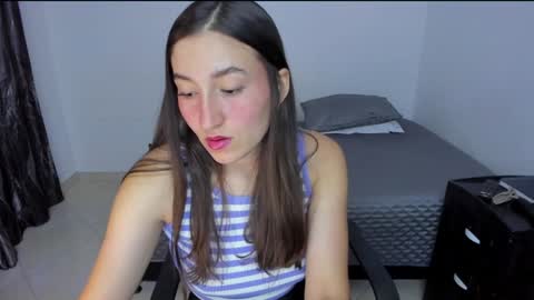 Snapshot of andrea_loaiza2 chatting on 01/11/25, 11:56 Andrea online show from 01/11/25, 11:56