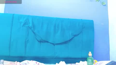 Snapshot of andrea_lopezcm chatting on 12/05/25, 11:30 ANDREA LOPEZ online show from 12/05/25, 11:30