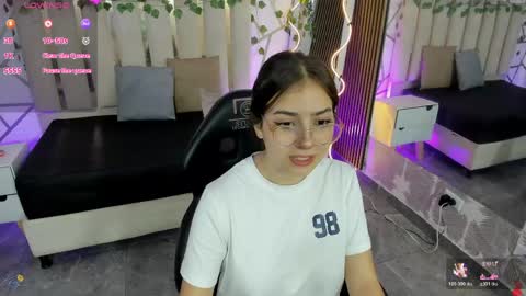 Snapshot of andrea_tay1 chatting on 06/02/26, 07:27 andrea_tay1 online show from 06/02/26, 07:27