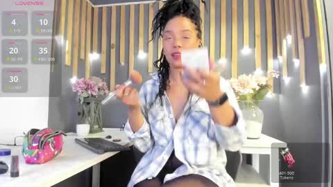 Snapshot of andreaa_zoee_ chatting on 06/03/26, 02:55 Andrea Zoelins online show from 06/03/26, 02:55