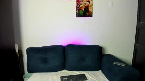 Snapshot of andreaandkarina chatting on 09/21/25, 05:58 Andrea Karina online show from 09/21/25, 05:58