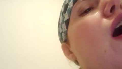 andreamartinssean2018 online show from 05/22/26, 06:24
