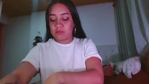 Snapshot of andrebigboobs chatting on 02/21/25, 11:32 Andre online show from 02/21/25, 11:32