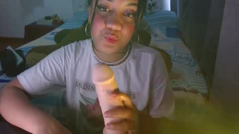 Snapshot of andrebigboobs chatting on 02/27/25, 09:58 Andre online show from 02/27/25, 09:58