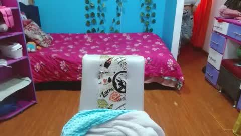 Snapshot of andrebigboobs chatting on 11/30/25, 12:20 Andre online show from 11/30/25, 12:20