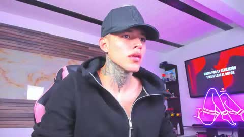 Snapshot of andrees_s chatting on 10/24/25, 11:23 andrees_s online show from 10/24/25, 11:23