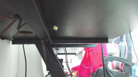 Snapshot of andrees_s chatting on 11/10/25, 06:51 andrees_s online show from 11/10/25, 06:51