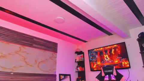 Snapshot of andrees_s chatting on 11/20/25, 01:17 andrees_s online show from 11/20/25, 01:17