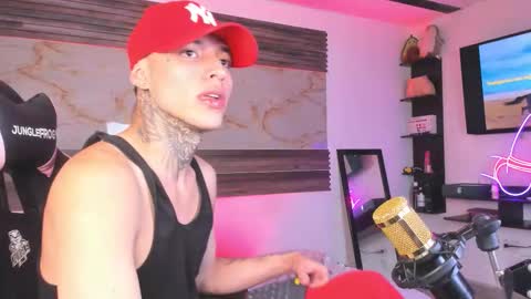 andrees_s online show from 12/21/25, 03:13