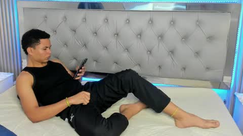 IM ANDRES online show from 04/30/26, 01:23