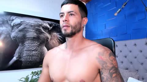 insta andres clark  online show from 12/03/25, 05:11