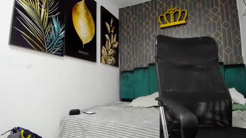 insta andres clark  online show from 02/08/26, 04:54