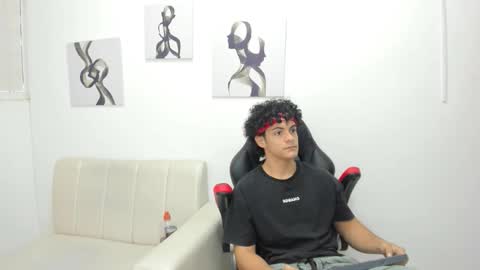 andres_cream online show from 09/19/25, 12:28
