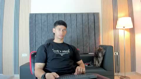 Snapshot of andres_stud chatting on 09/15/25, 04:45 andres_stud online show from 09/15/25, 04:45