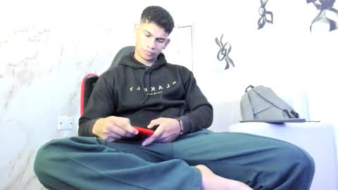 Snapshot of andres_stud chatting on 10/05/25, 04:11 andres_stud online show from 10/05/25, 04:11
