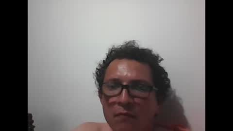 Snapshot of andresfloga chatting on 10/20/25, 03:18 andresfloga online show from 10/20/25, 03:18
