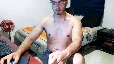 Snapshot of andresvergon85 chatting on 03/03/25, 02:47 andresvergon85 online show from 03/03/25, 02:47