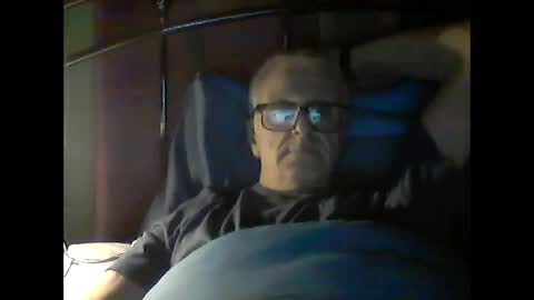 Snapshot of andrew160258 chatting on 05/16/26, 12:29 Andrew online show from 05/16/26, 12:29