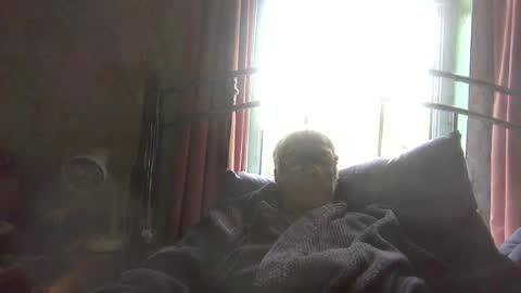 Snapshot of andrew160258 chatting on 06/17/26, 11:45 Andrew online show from 06/17/26, 11:45