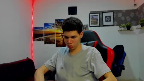 andrew_2811 online show from 11/01/25, 03:19