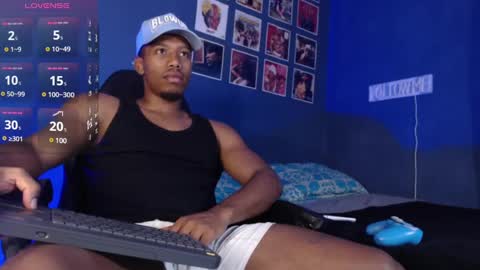 Snapshot of andrew_hoult chatting on 12/15/24, 04:18 Andrew online show from 12/15/24, 04:18