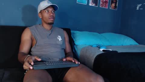 Snapshot of andrew_hoult chatting on 02/03/25, 05:24 Andrew online show from 02/03/25, 05:24