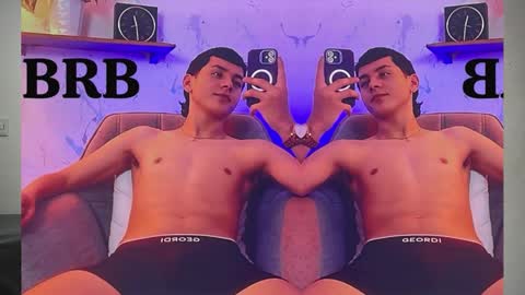 Snapshot of andrew_restrepo chatting on 09/19/25, 07:36 andrew restrepo online show from 09/19/25, 07:36