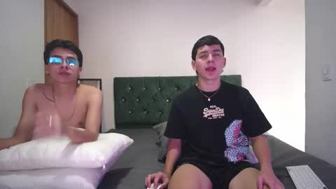 Snapshot of andrew_restrepo chatting on 10/12/25, 09:14 andrew restrepo online show from 10/12/25, 09:14