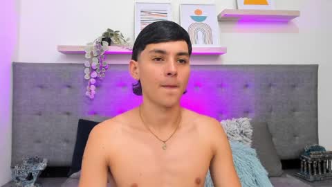 andrew restrepo online show from 04/27/26, 04:38