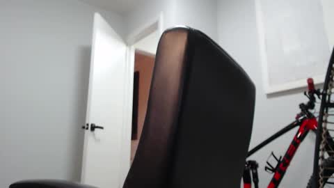 Snapshot of andrew_west_ chatting on 01/24/25, 11:34 ANDREW WEST online show from 01/24/25, 11:34