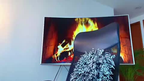 Snapshot of andrew_west_ chatting on 02/23/25, 01:32 ANDREW WEST online show from 02/23/25, 01:32