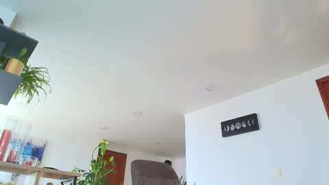 Snapshot of andrew_west_ chatting on 10/11/25, 04:38 ANDREW WEST online show from 10/11/25, 04:38