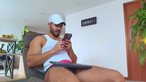 ANDREW WEST online show from 10/30/25, 04:52