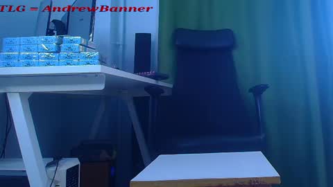 Snapshot of andrewbanner chatting on 07/20/26, 08:06 MasterRomania online show from 07/20/26, 08:06