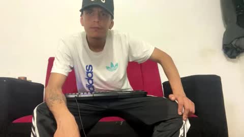 Snapshot of andrewcooper1 chatting on 11/22/25, 02:54 andrew online show from 11/22/25, 02:54