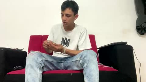 Snapshot of andrewcooper1 chatting on 11/23/25, 06:24 andrew online show from 11/23/25, 06:24