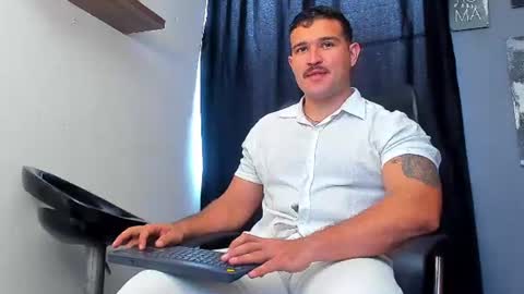 Snapshot of andrewdiaz_ chatting on 07/12/26, 09:39 Andrew Diaz online show from 07/12/26, 09:39