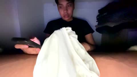 Snapshot of andrewhdez chatting on 03/09/25, 04:49 Andrew online show from 03/09/25, 04:49