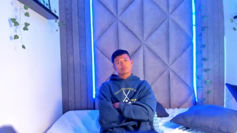 ANDREW KENNOXX online show from 04/02/26, 01:47